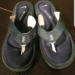 Nike Comfort Footbed Black Thong Sandals Flip Flops. Womans Size 8